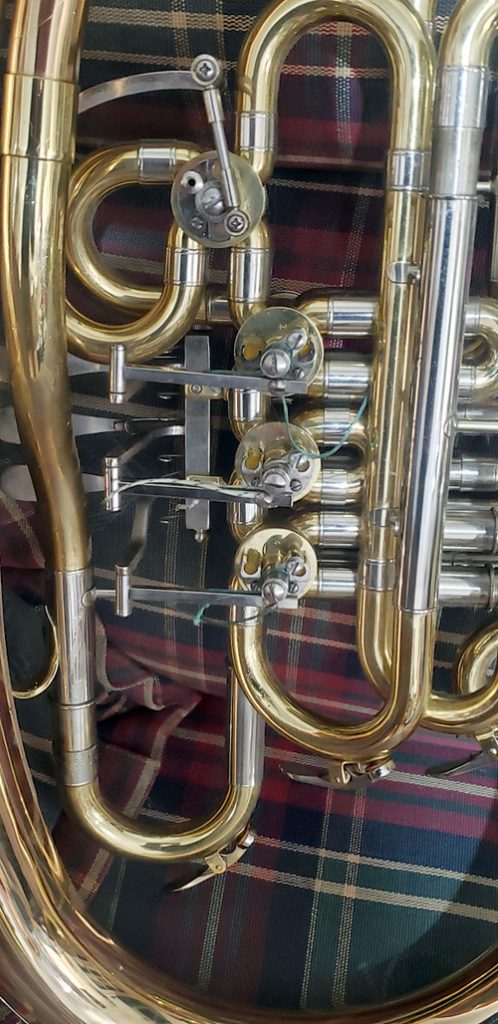 Wagner tuba frozen valves